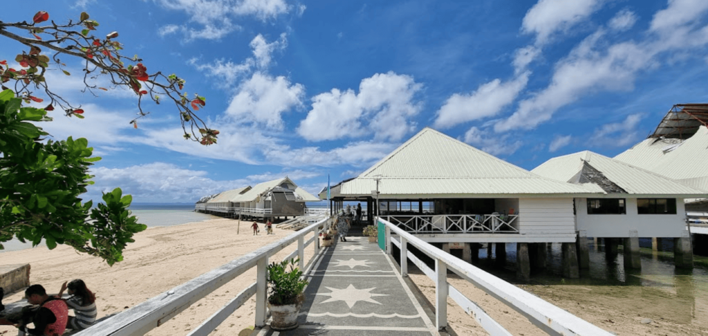 Island And Sun Beach Resort in Gilutongan Island