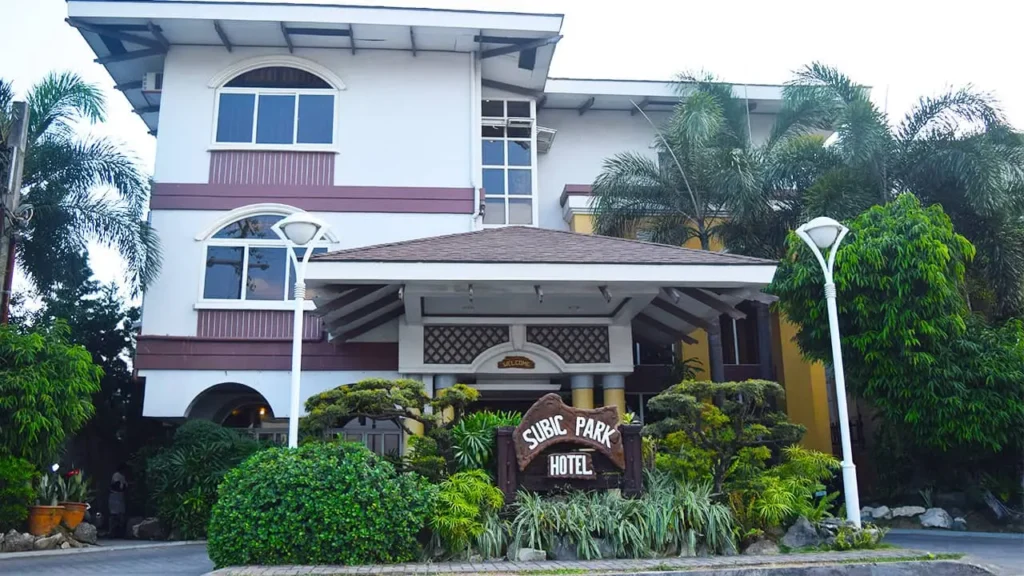 front view of Subic Park Hotel 