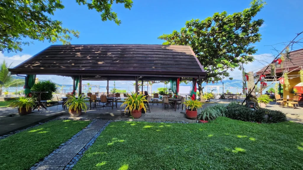 front yard of Playa Papagayo Beach Inn & Restaurant, Olongapo City